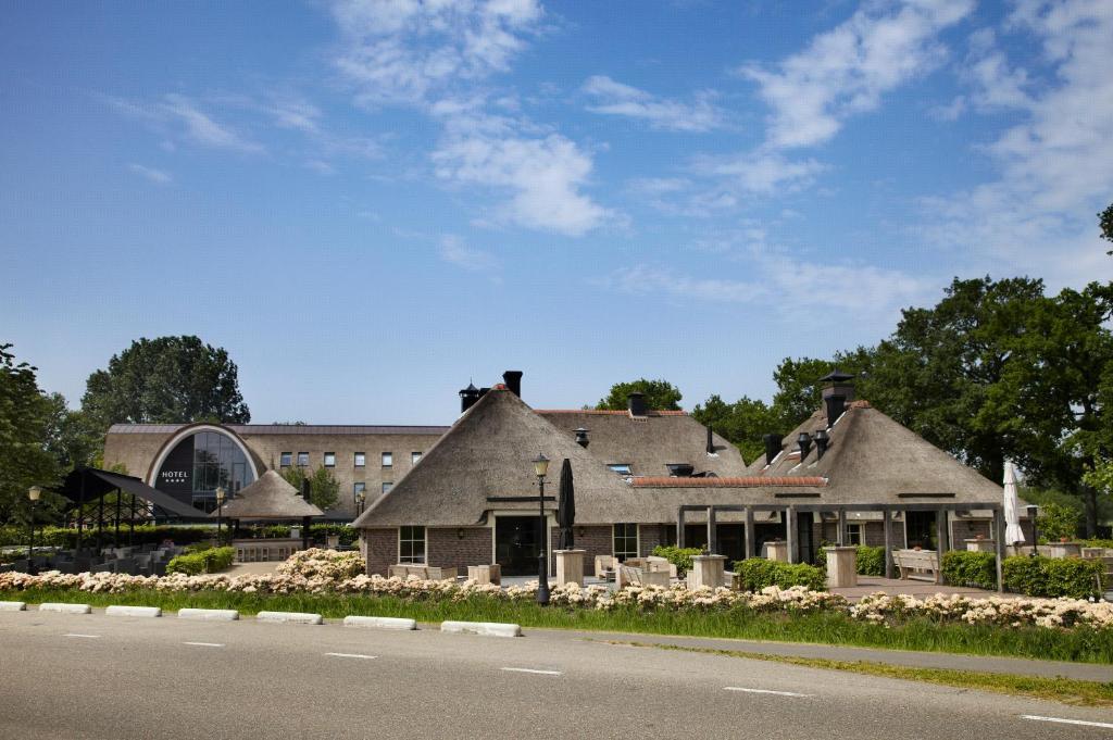 Hotel De Roode Schuur Nijkerk Exteriör bild